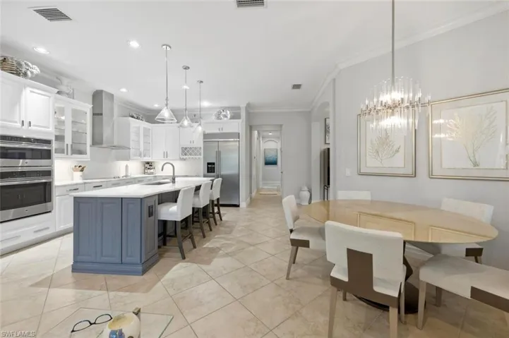 6865 Il Regalo Cir, Naples, Florida 34109