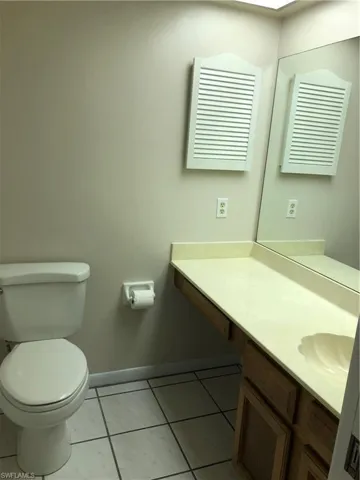 1833 Courtyard Way 106, Naples, Florida 34112