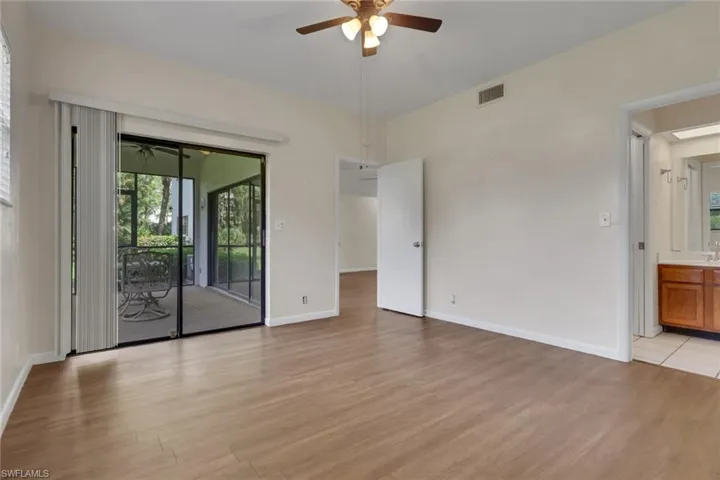 1833 Courtyard Way 106, Naples, Florida 34112