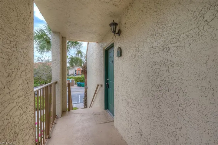13545 Eagle Ridge Dr 827, Fort Myers, Florida 33912