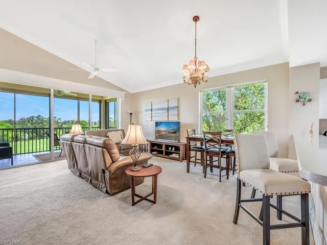 Open concept Family room, Dining area and kitchen breakfast bar
