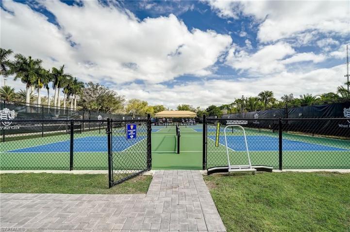 PICKLEBALL COURTS