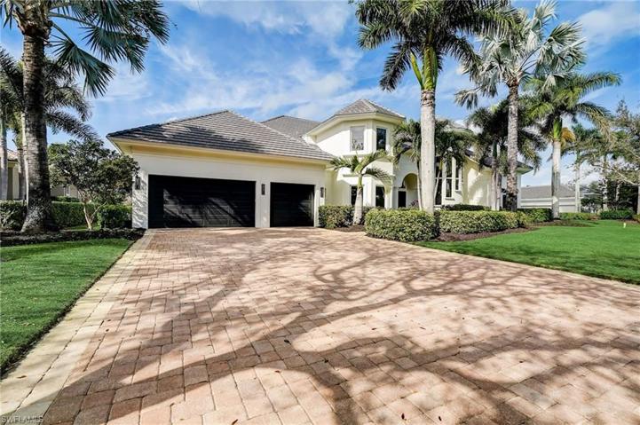 3 CAR GARAGE