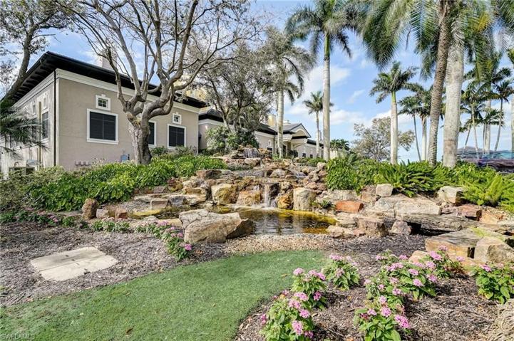 GOLF HOUSE EXTERIOR