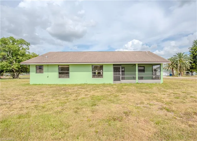 214  Eaglesmere  DR, Lehigh Acres, FL 33936
