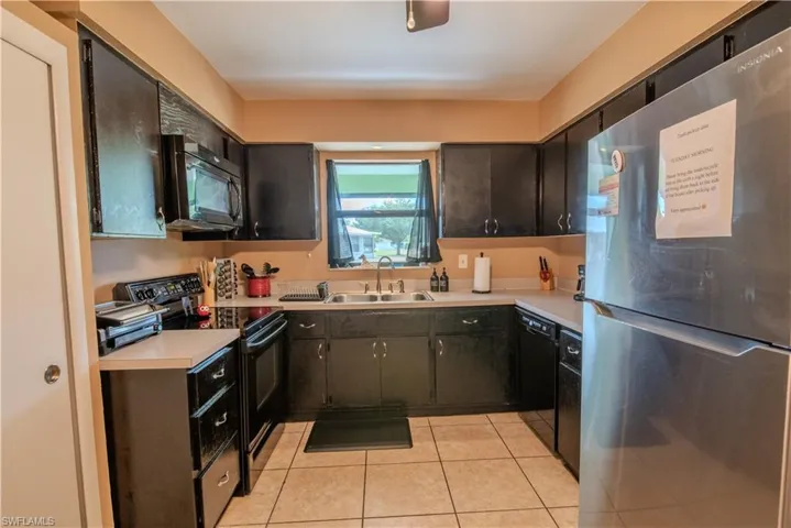 214  Eaglesmere  DR, Lehigh Acres, FL 33936