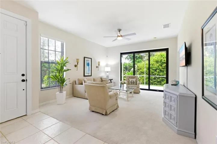 7685  Meadow Lakes  DR, Naples, FL 34104