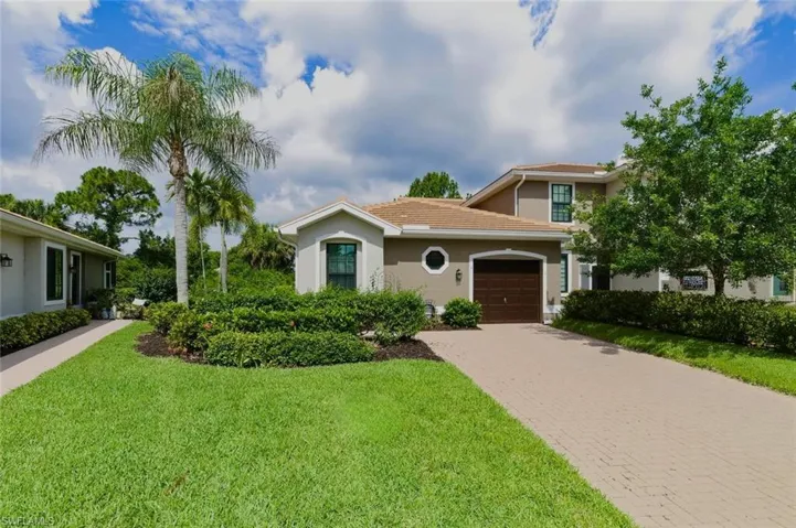 7685  Meadow Lakes  DR, Naples, FL 34104