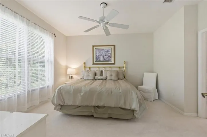 7685  Meadow Lakes  DR, Naples, FL 34104