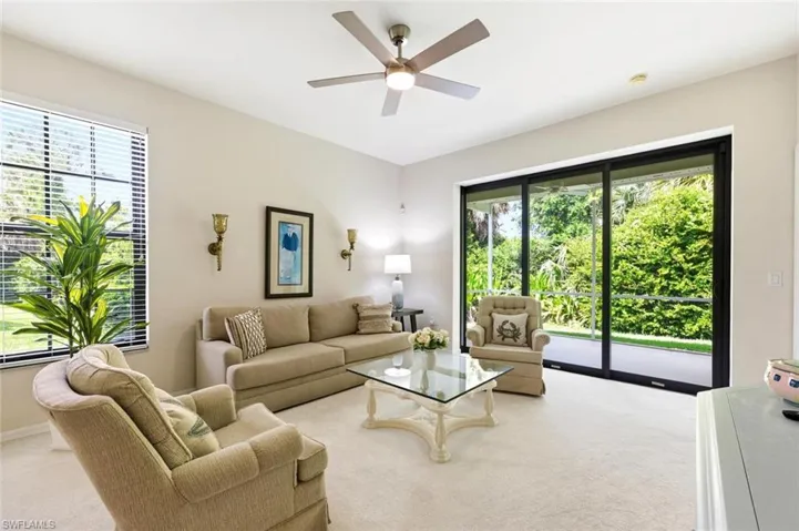 7685  Meadow Lakes  DR, Naples, FL 34104