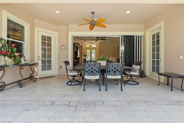 383 Cypress Way W, Naples, Florida 34110