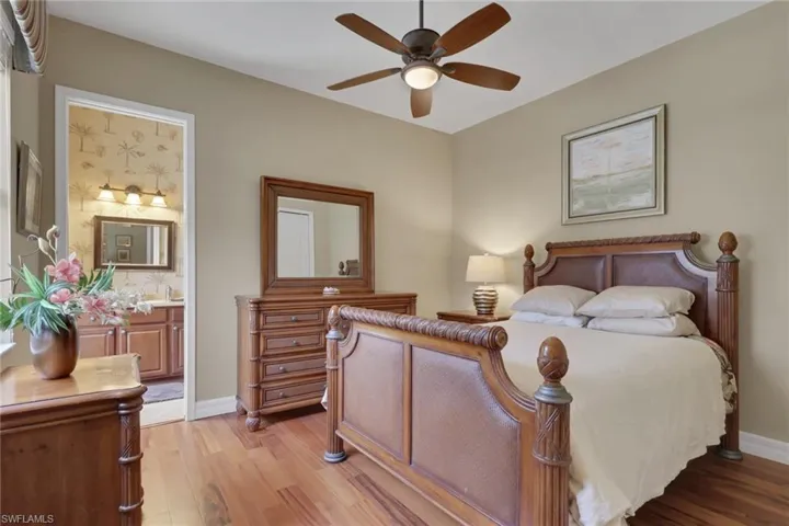 383  Cypress W WAY, Naples, FL 34110