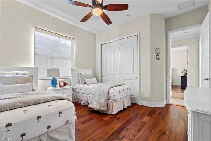 383 Cypress Way W, Naples, Florida 34110