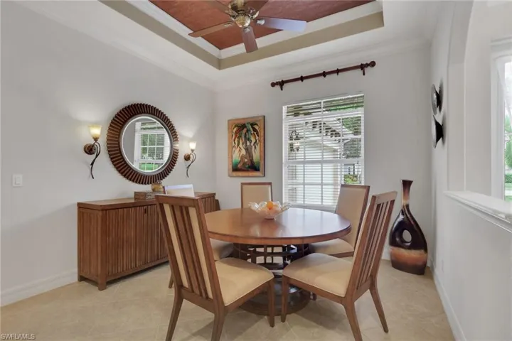 383  Cypress W WAY, Naples, FL 34110
