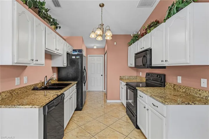 18484  Narcissus  RD, Fort Myers, FL 33967