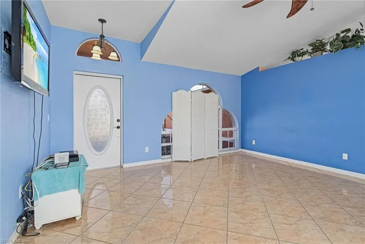 18484  Narcissus  RD, Fort Myers, FL 33967