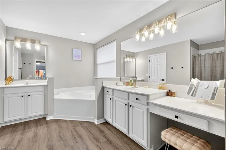 8431 Hollow Brook Cir, Naples, Florida 34119