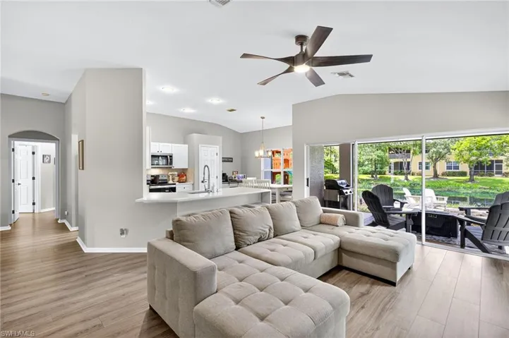8431 Hollow Brook Cir, Naples, Florida 34119