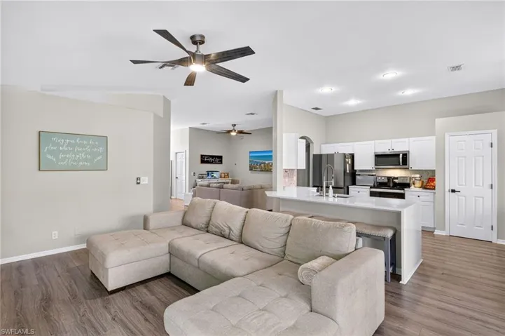 8431 Hollow Brook Cir, Naples, Florida 34119