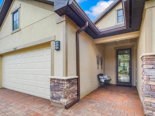 7263  Live Oak  DR, Naples, FL 34114