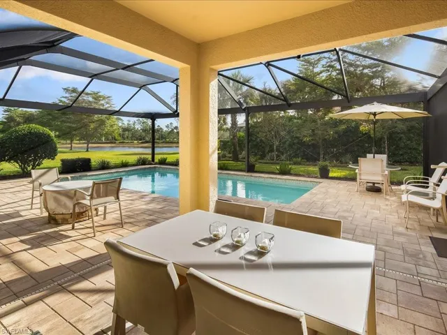 7263  Live Oak  DR, Naples, FL 34114