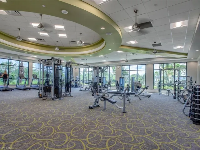7263  Live Oak  DR, Naples, FL 34114