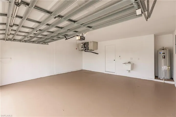 2225 NE 15th TER, CAPE CORAL FL 33909