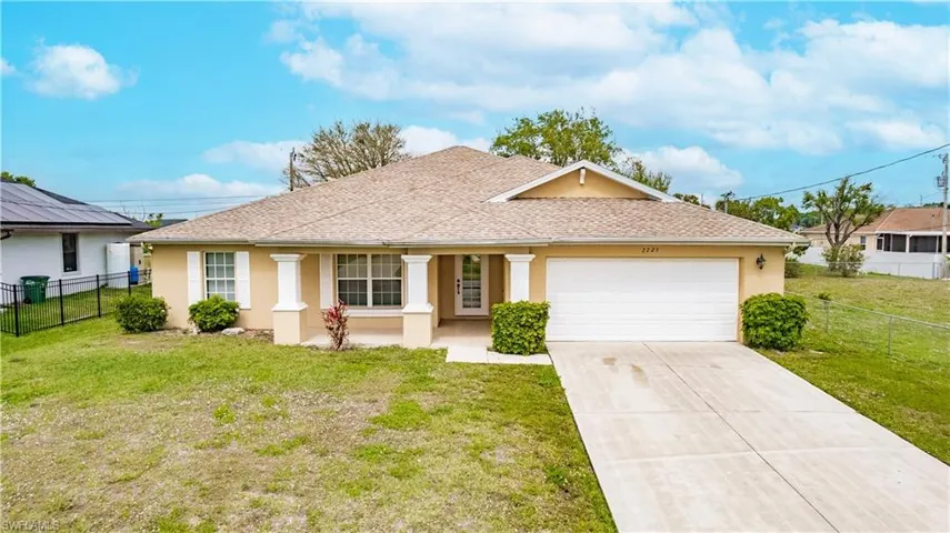 2225 NE 15th TER, CAPE CORAL FL 33909