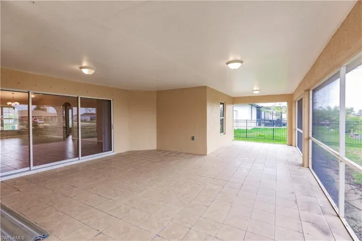 2225 NE 15th TER, CAPE CORAL FL 33909