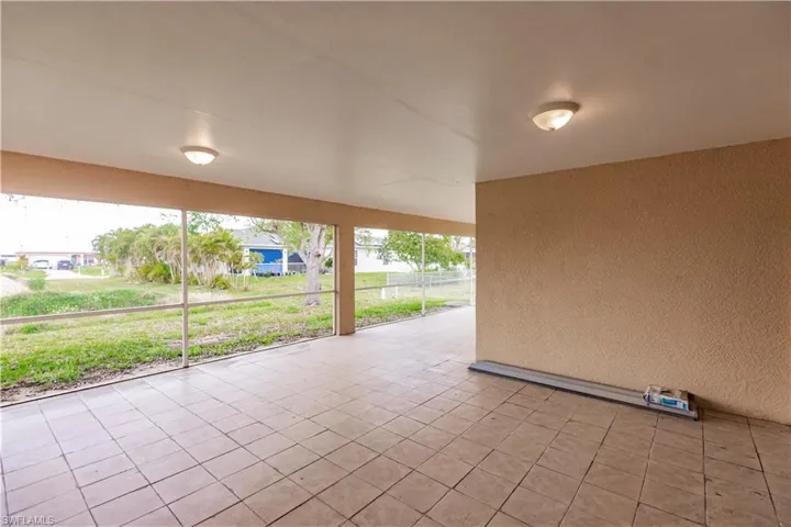 2225 NE 15th TER, CAPE CORAL FL 33909