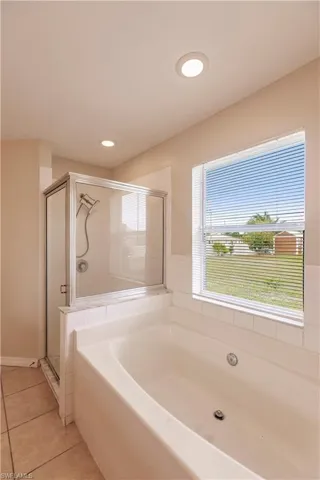 2225 NE 15th TER, CAPE CORAL FL 33909