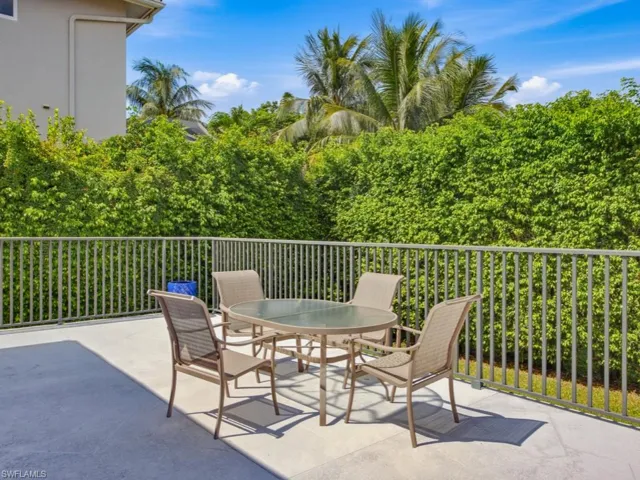 980 Fieldstone Dr, Marco Island, Florida 34145