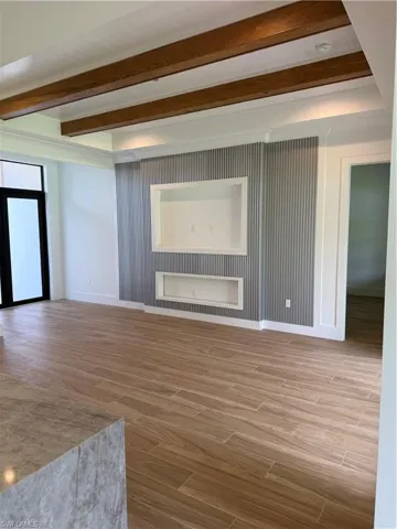 377 2nd St Ne, Naples, Florida 34120