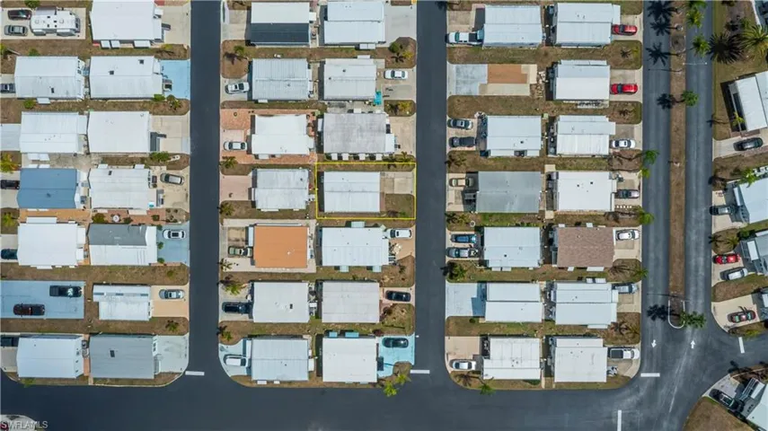 Aerial view of property and surrounding area