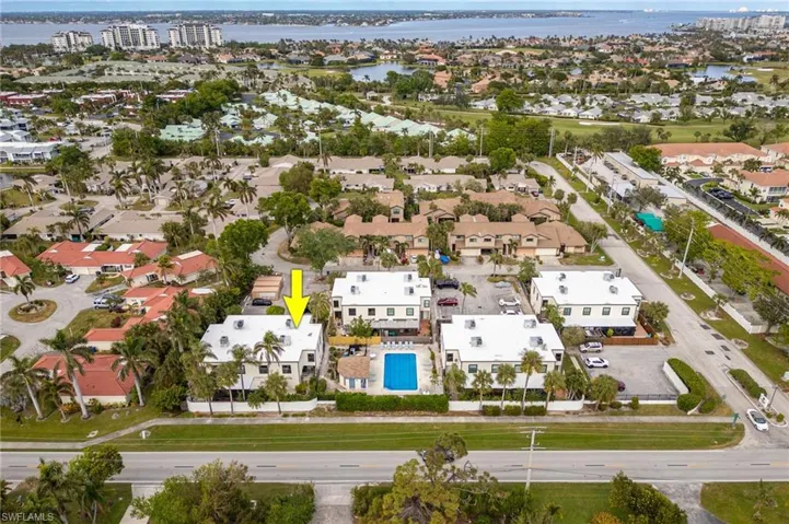 11674 Pointe Circle Dr, Fort Myers, Florida 33908