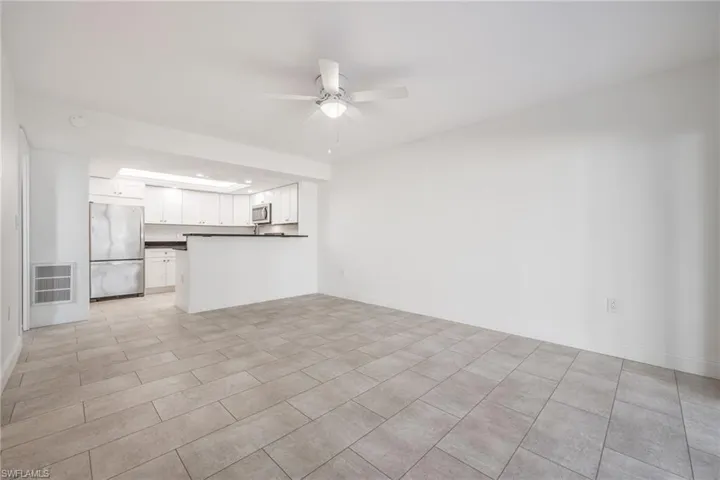 11674 Pointe Circle Dr, Fort Myers, Florida 33908