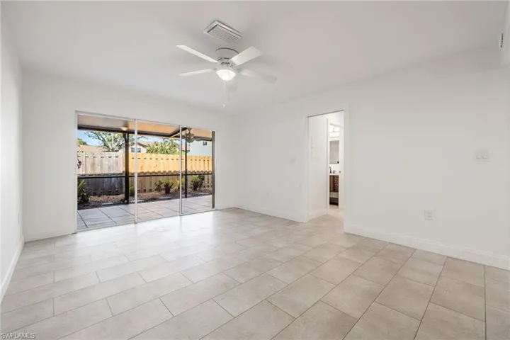 11674 Pointe Circle Dr, Fort Myers, Florida 33908