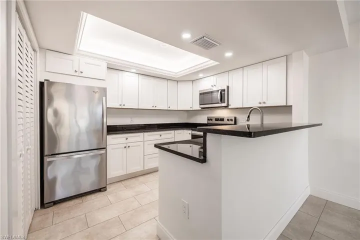 11674 Pointe Circle Dr, Fort Myers, Florida 33908