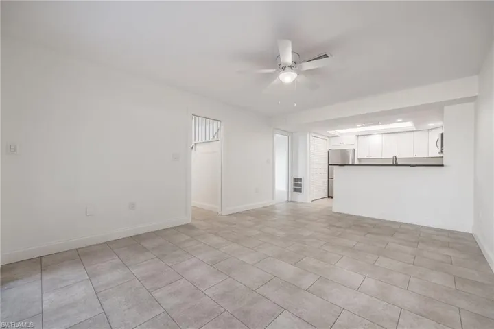 11674 Pointe Circle Dr, Fort Myers, Florida 33908