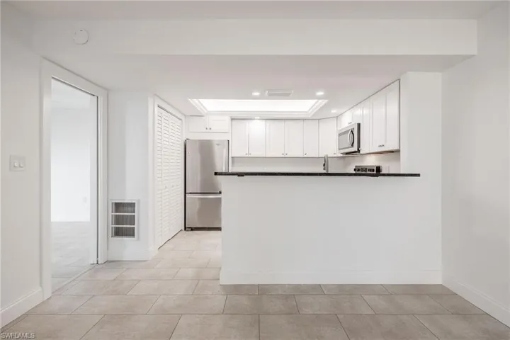11674 Pointe Circle Dr, Fort Myers, Florida 33908