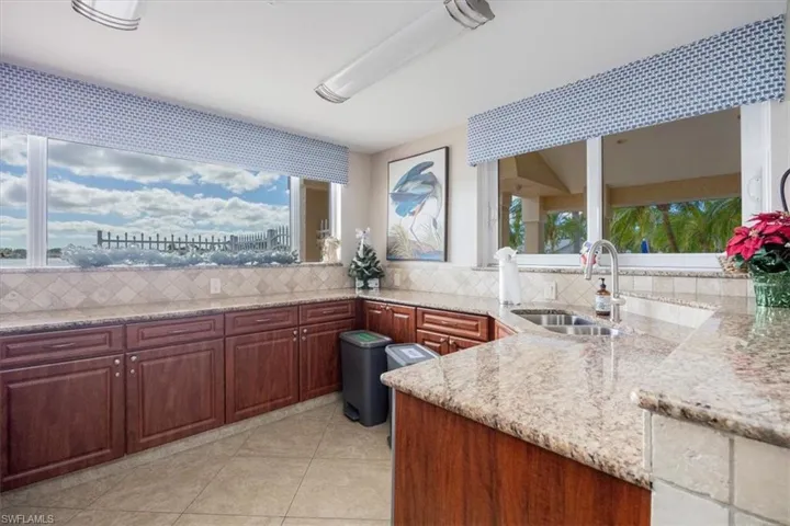 Clubhouse Kitchen