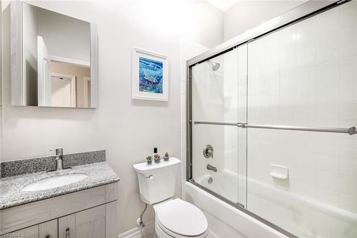 2nd Bathroom