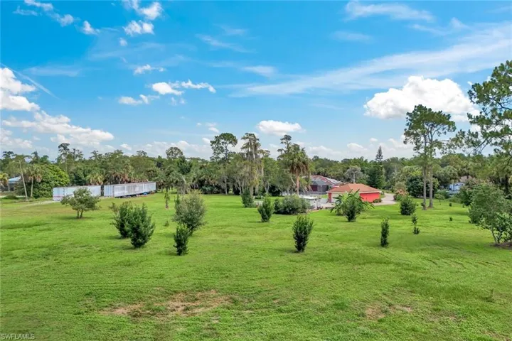 360 16th Ave Nw, Naples, Florida 34120