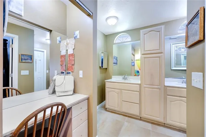 360 16th Ave Nw, Naples, Florida 34120