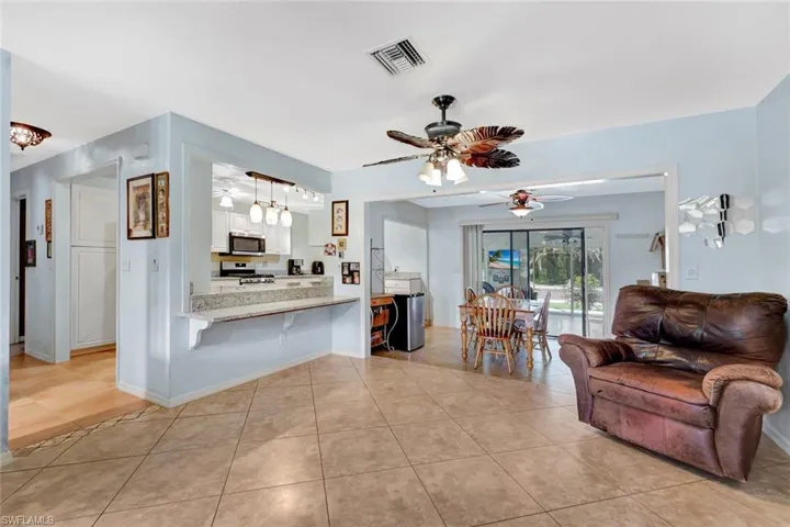 360 16th Ave Nw, Naples, Florida 34120