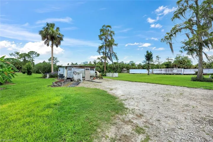 360 16th Ave Nw, Naples, Florida 34120