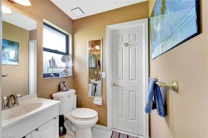 360 16th Ave Nw, Naples, Florida 34120