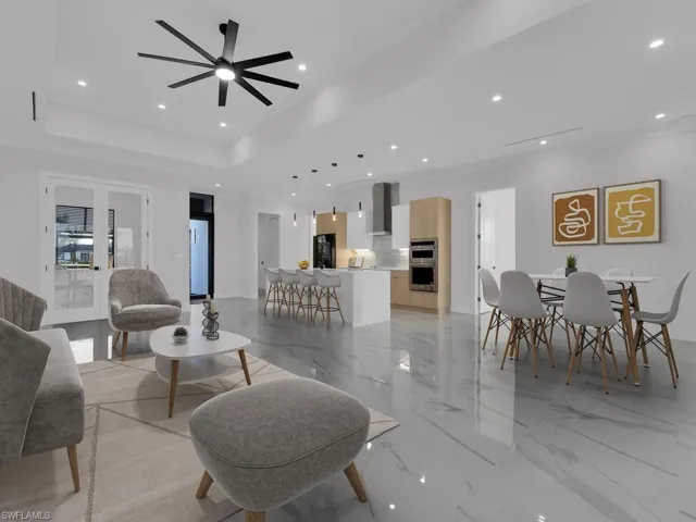 Living room with ceiling fan, furnitures are not included.