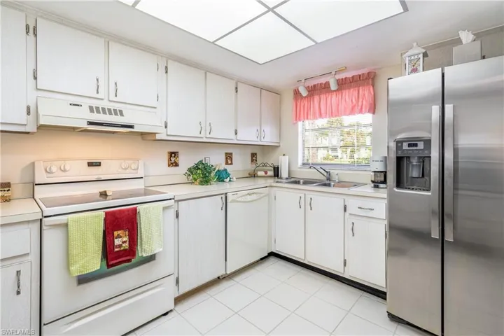 326  Charlemagne  BLVD, Naples, FL 34112