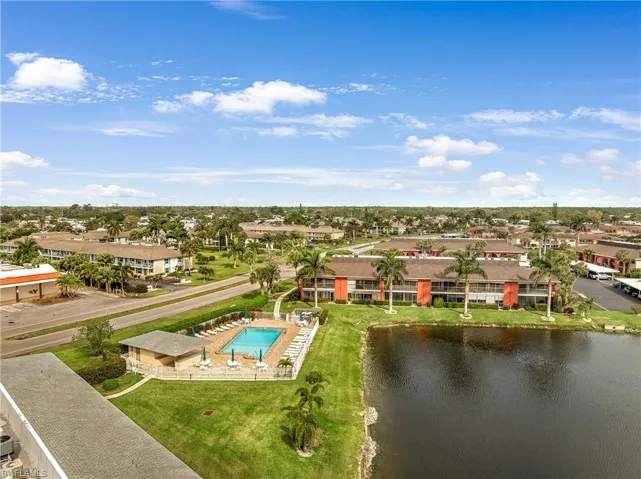 326  Charlemagne  BLVD, Naples, FL 34112
